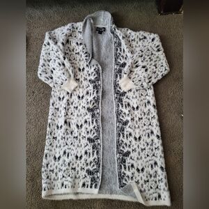 Chic Leopard Print Cardigan